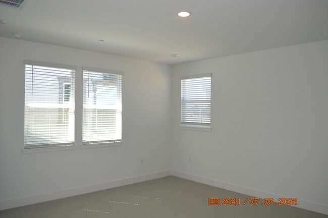Building Photo - 228 W Volta St