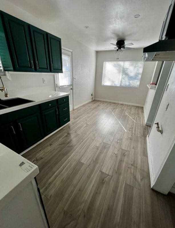 Building Photo - 174 Maple Ave