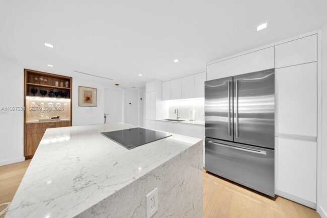 Building Photo - 199 Ocean Ln Dr