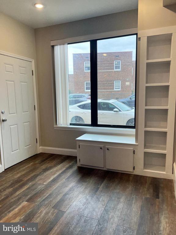 Building Photo - 1302 N 22nd St