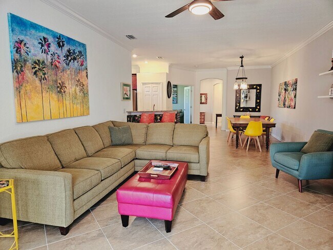 Building Photo - Annual Furnished Pet Friendly Twin Villa l...