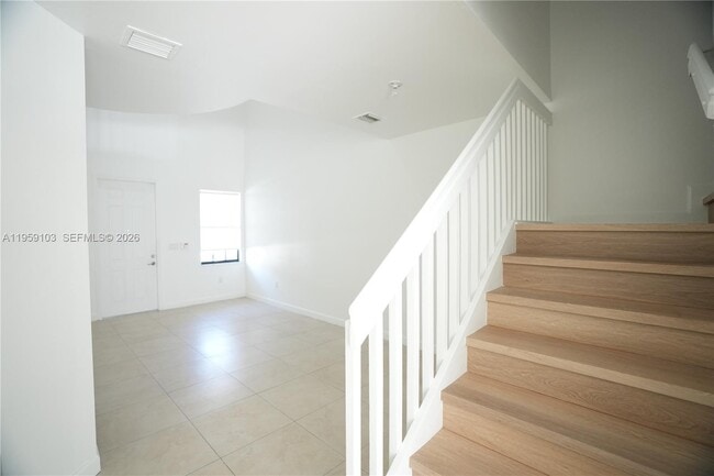 Building Photo - 10464 NW 61 Ln.