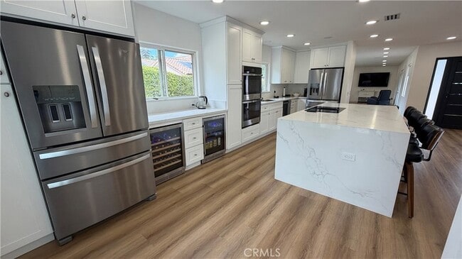 Building Photo - 5855 Shirley Ave