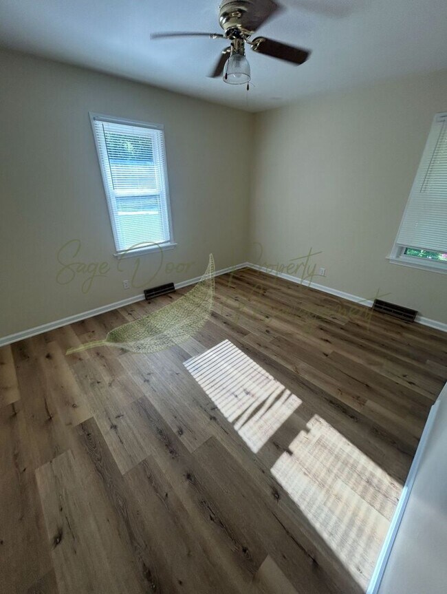 Building Photo - HOME IN THE NORTHLAND!!!