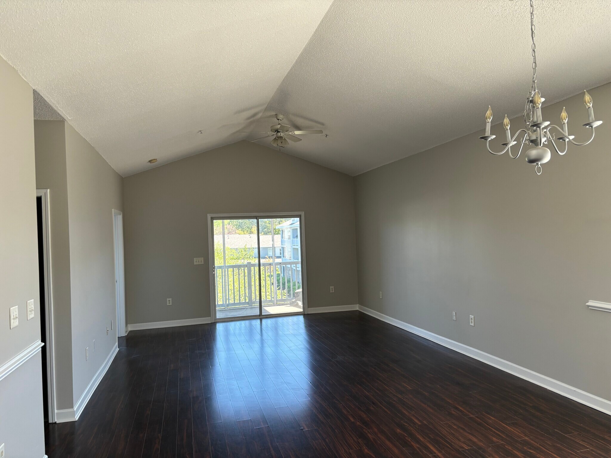 Building Photo - 334 Kiskadee Loop