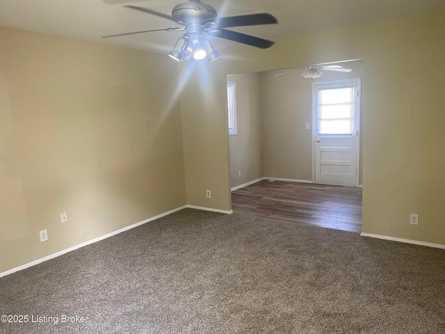 Building Photo - 536 Crestwood Rd