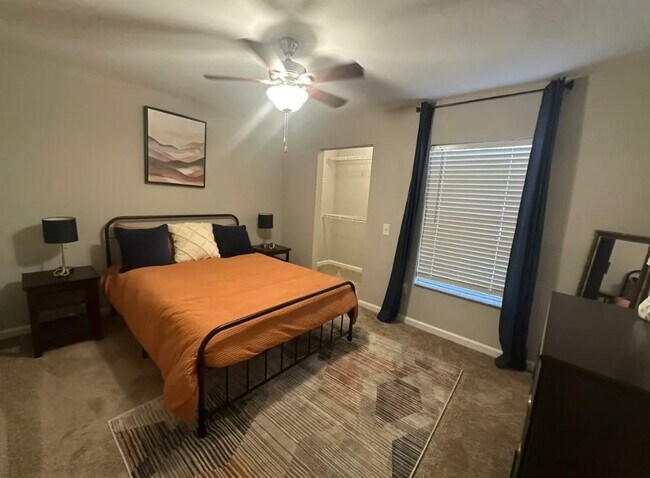 Building Photo - 91 Somerset Club Dr SE