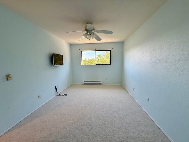 Building Photo - Holly Terrace Condominiums - Magnolia