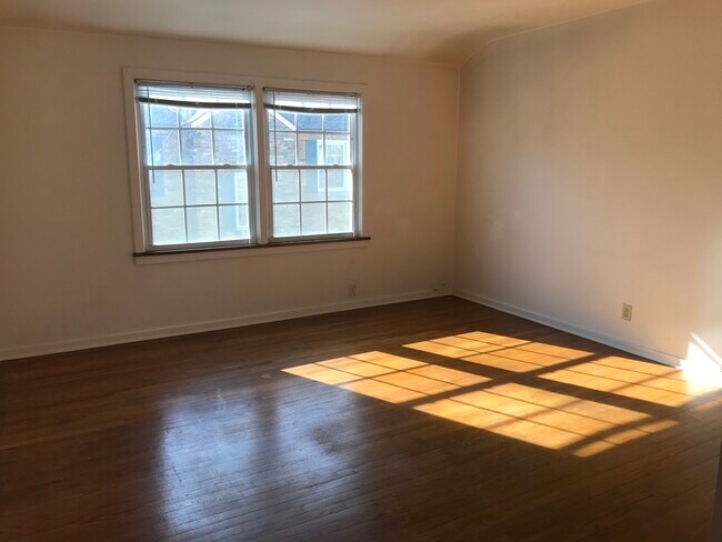 Building Photo - 6511 7th Ave