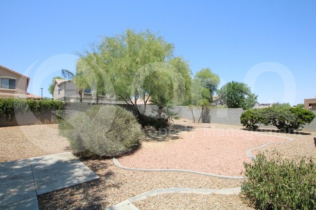 Building Photo - 14214 W Gelding Dr