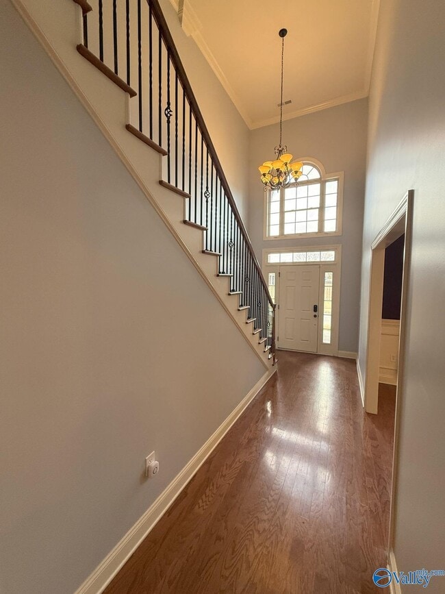 Building Photo - 118 Crystal Lake Dr