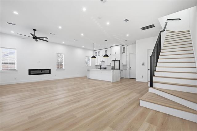 Building Photo - 324 N Patton Ave