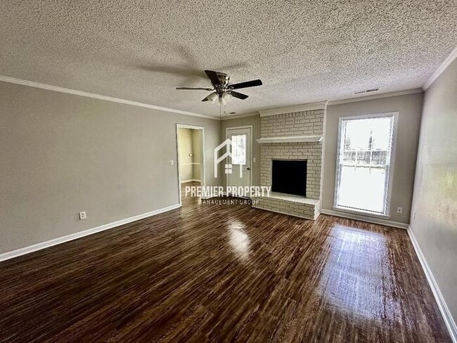 Building Photo - 6667 Amersham Dr