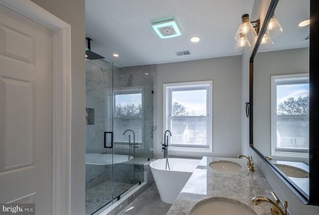 Building Photo - 6816 Westcott Rd