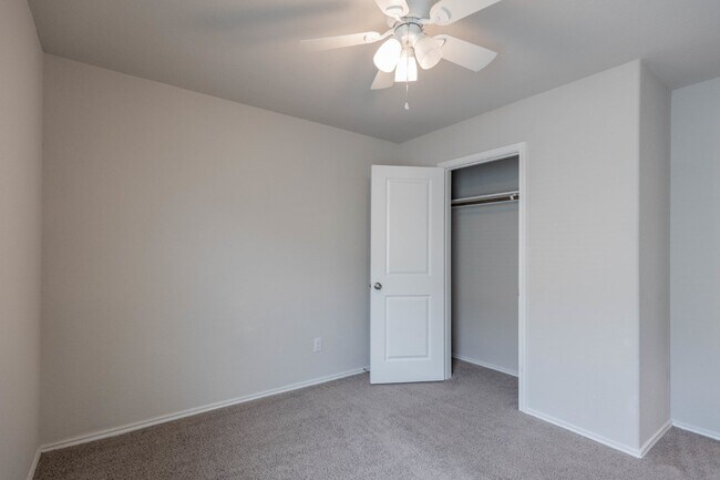 Building Photo - 10799 Giacconi Dr