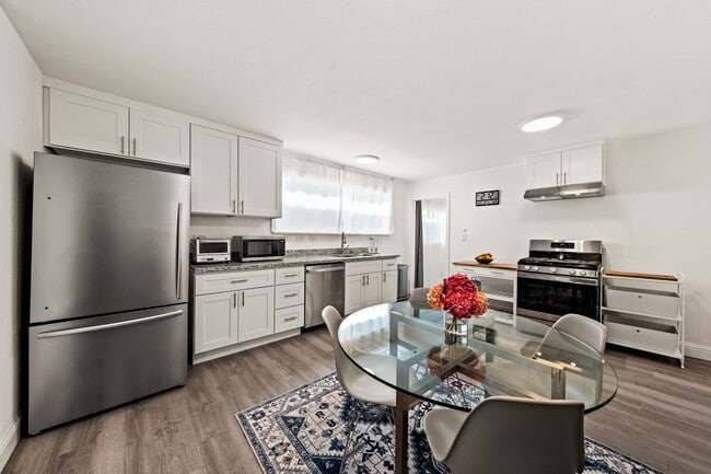 Building Photo - Welcome to your beautifully updated home!