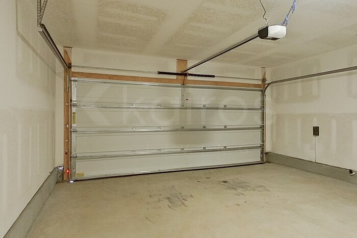 Building Photo - 124 Swallowtail Ln