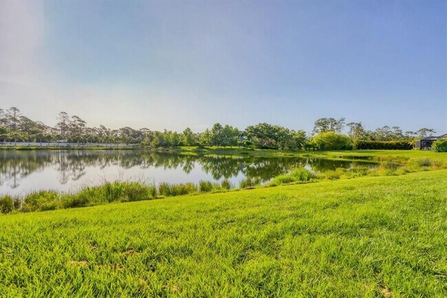 Building Photo - 7228 Great Egret Blvd