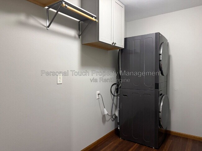 Building Photo - 3539 Woodbury Ct S