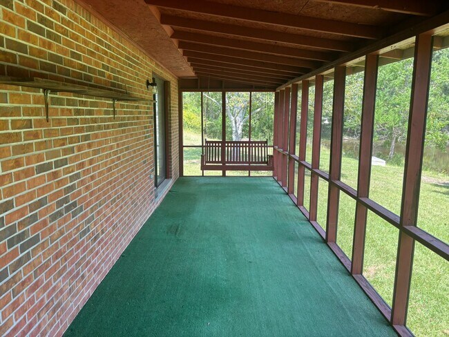 Building Photo - 41 Mallard Ln