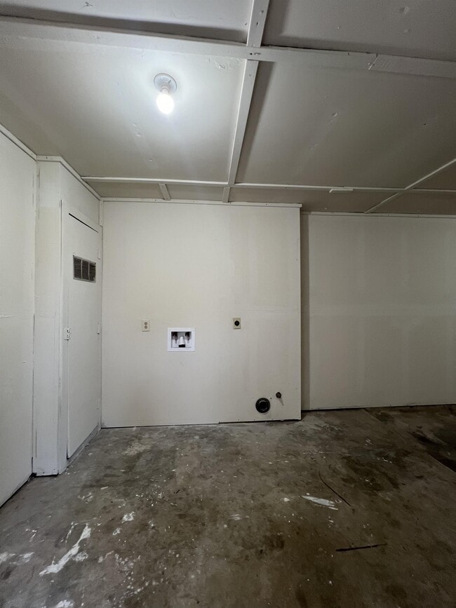 Building Photo - 8846 Meadow Range St
