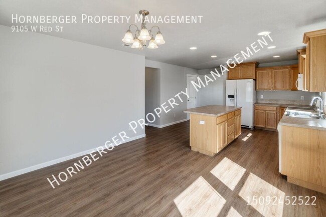 Building Photo - 9105 W Red St
