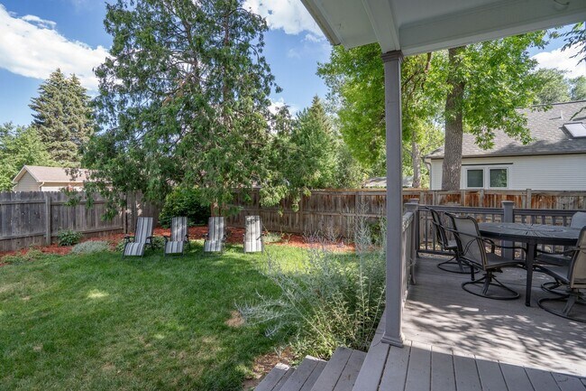 Building Photo - Charming 2-Bed, 2-Bath Loft Home in Old To...