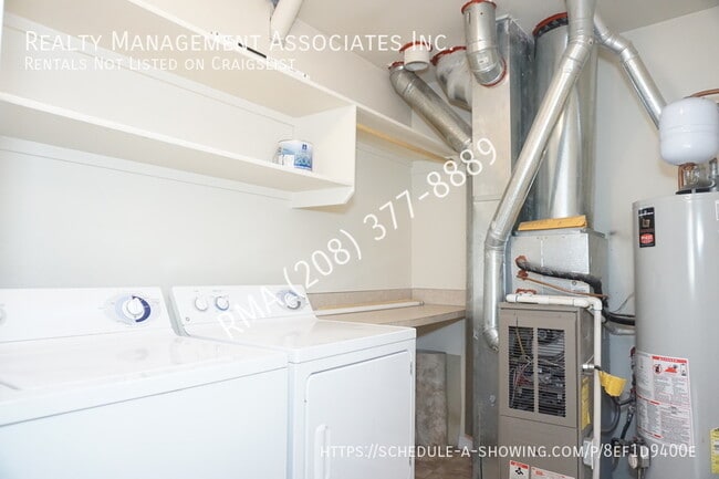 Building Photo - 1003 N Stilson Rd