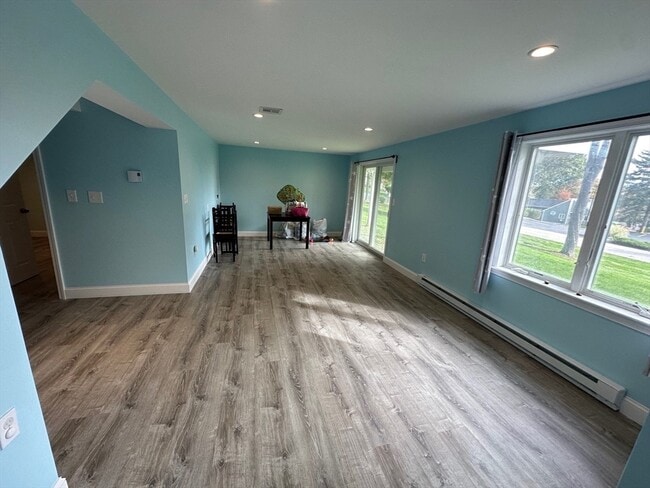 Building Photo - 11 Drummer Boy Way