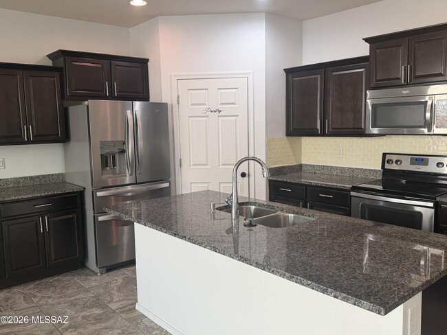 Building Photo - 10990 E Palmetto Pointe Trail