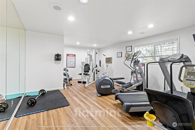 Building Photo - 12636 100th Ln NE