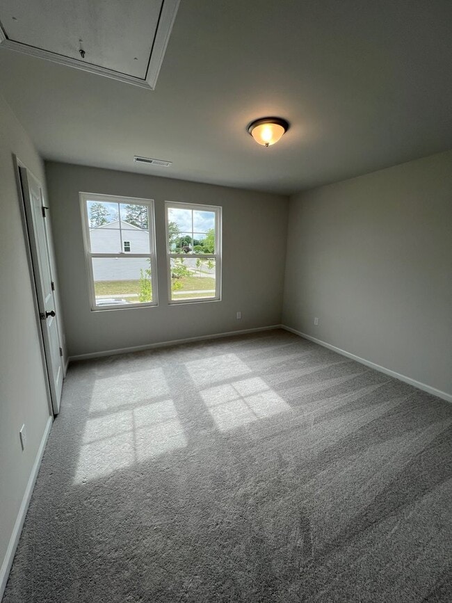 Building Photo - Charming 4 Bedroom Home Located in Wendell