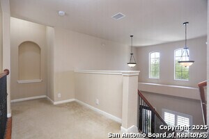 Building Photo - 611 Oxalis