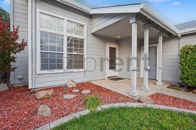 Building Photo - Unit