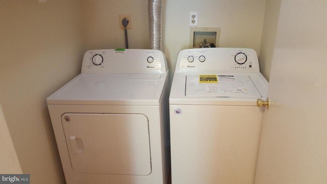 Building Photo - 13201 Astoria Hill Ct