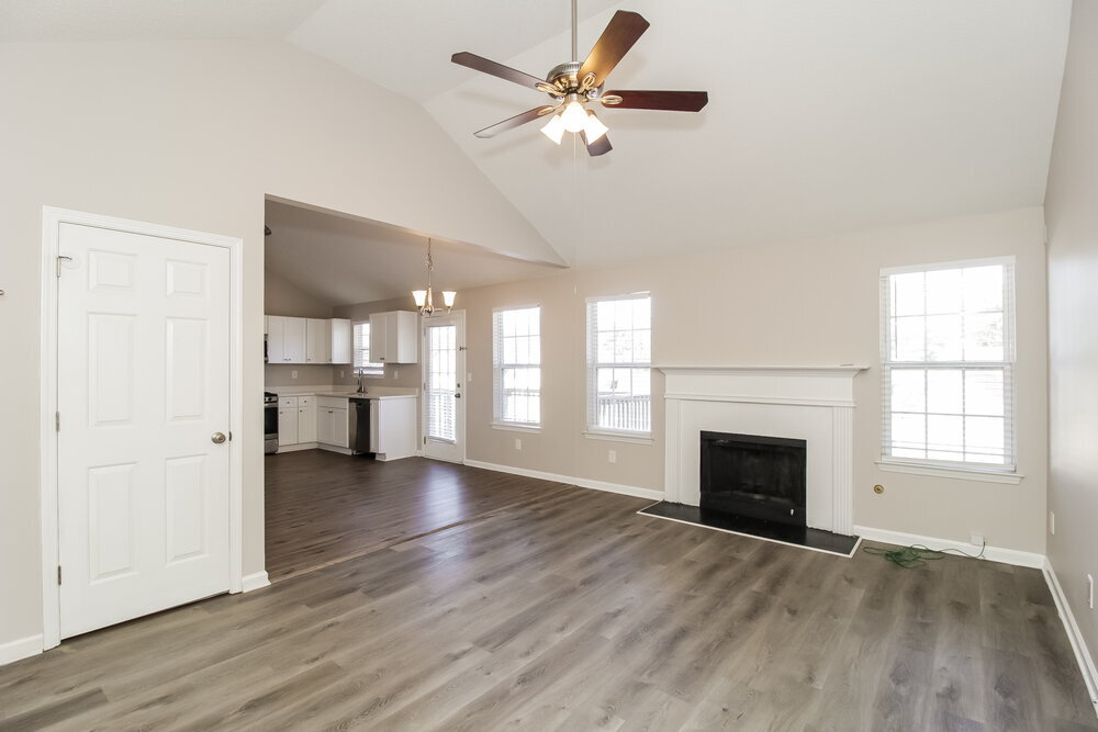 Building Photo - 714 Cherry Branch Cir