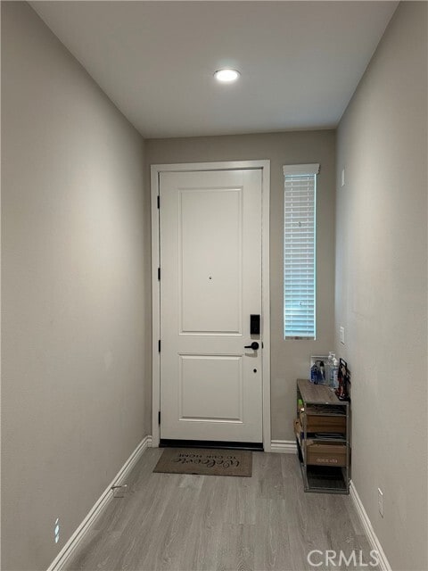 Building Photo - 5861 Rostrata Ave