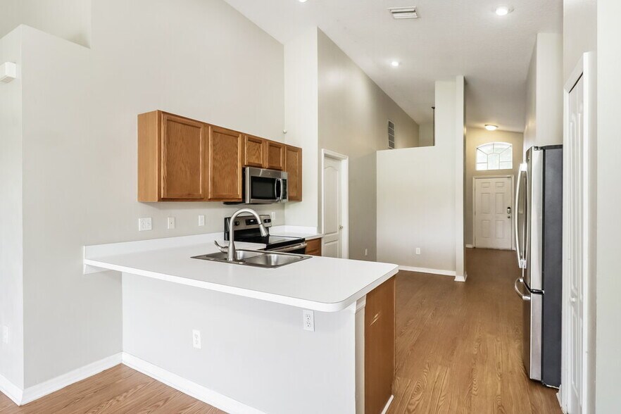 Building Photo - 30823 Birdhouse Dr