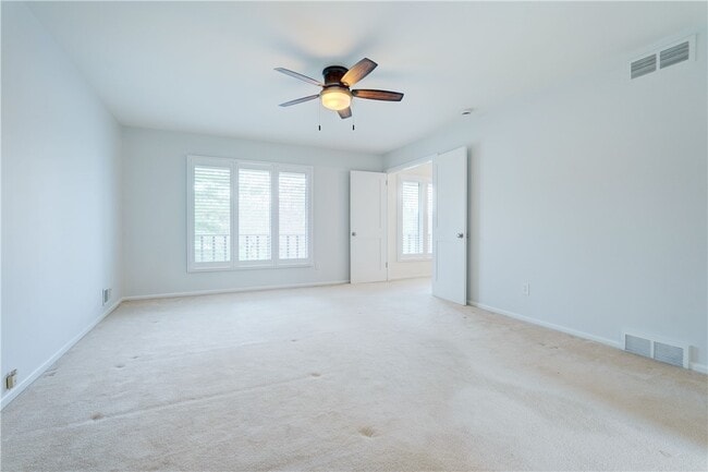 Building Photo - 399 French Rd