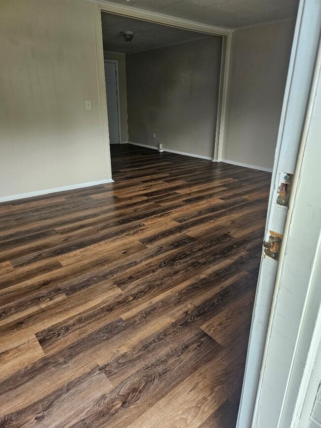 Building Photo - 20 Gees Ln