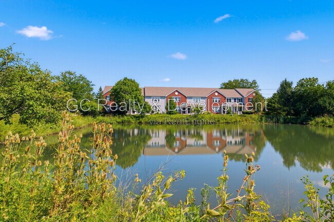 Building Photo - 203 Springbrook Trail S