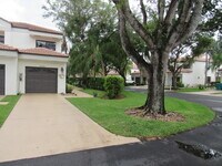 Building Photo - 2708 Black Oak Way