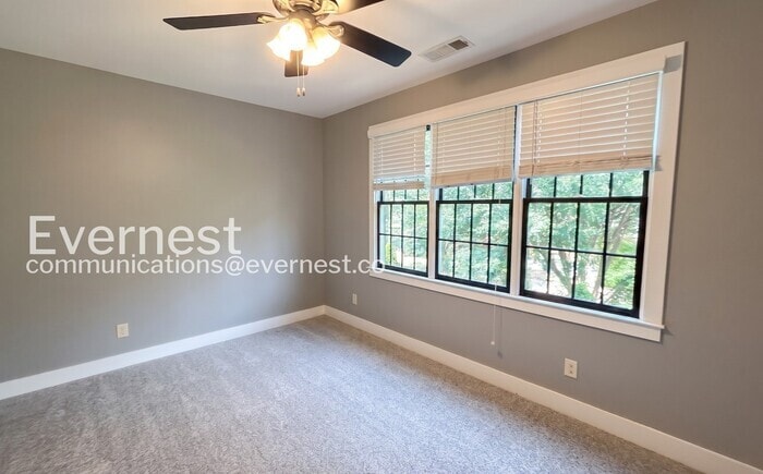 Building Photo - 506 Barristers Ct