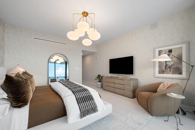 Building Photo - 900 N Ocean Blvd