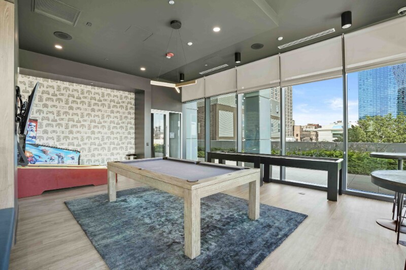 Building Photo - 2113 S Wabash Ave