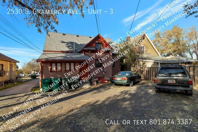 Building Photo - Charming 1 Bed - 1 Bath Updated Unit in Og...