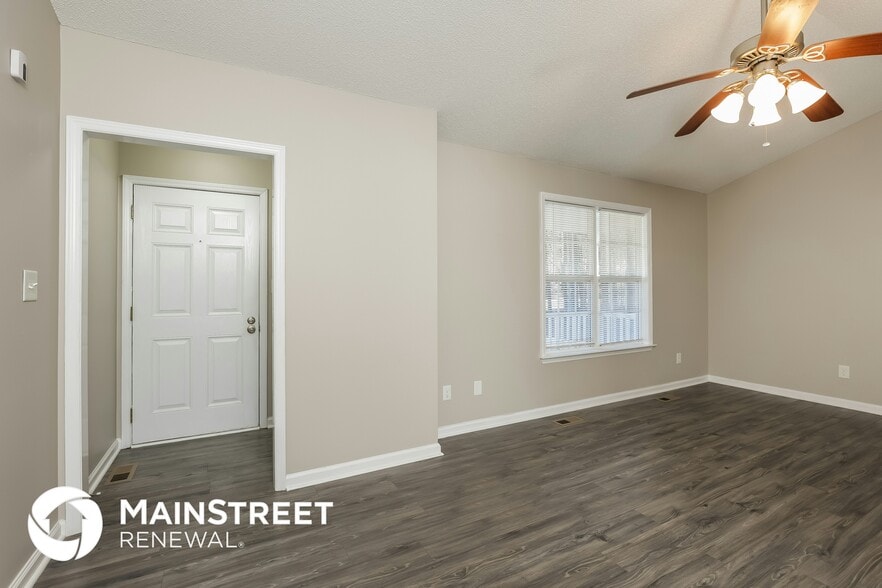 Building Photo - 415 Spaniel Ln