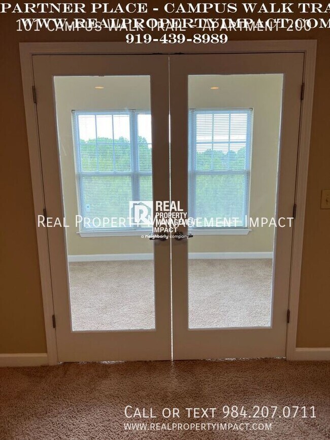 Building Photo - 101 Campus Walk Trl