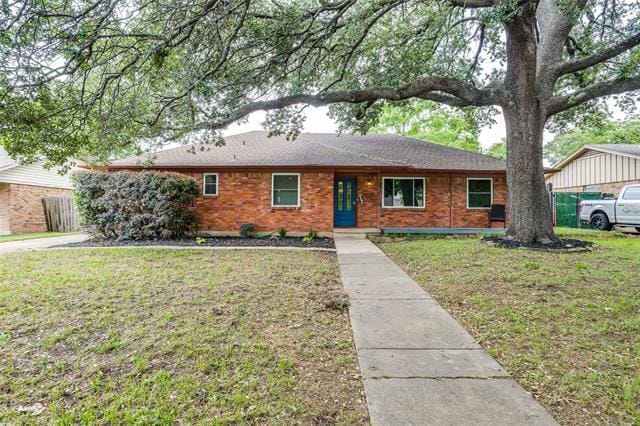Building Photo - 702 S Waterview Dr