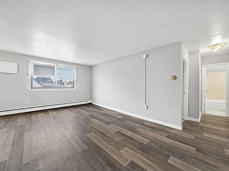 Building Photo - 1774 W Godfrey Ave